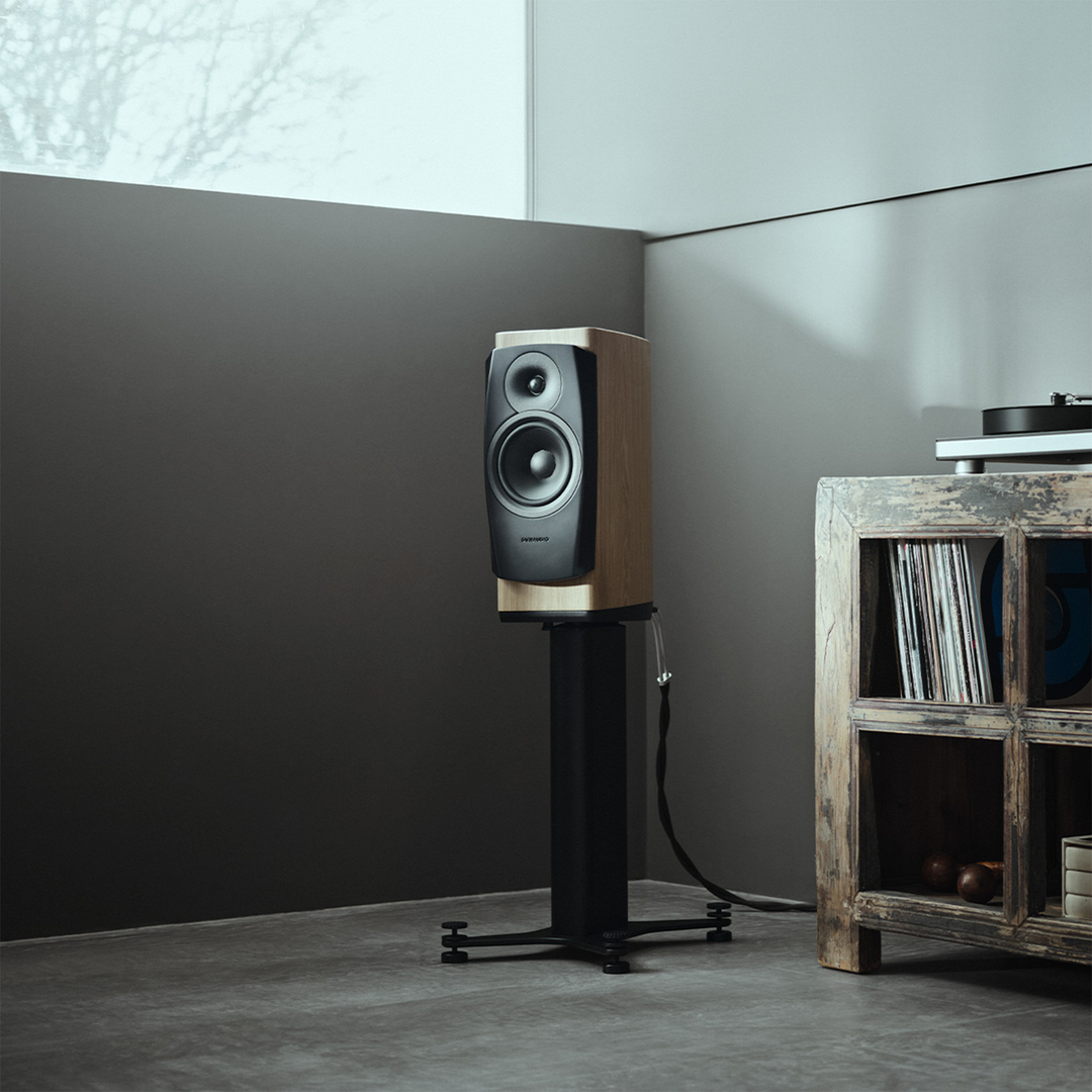 Dynaudio Confidence 20i Standmount Loudspeakers &amp; Stands