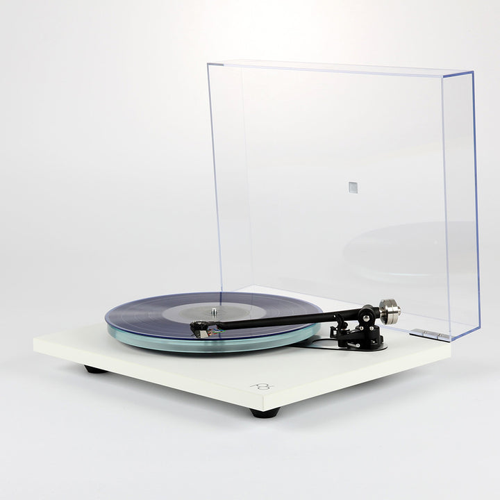 Rega Planar 6 Turntable